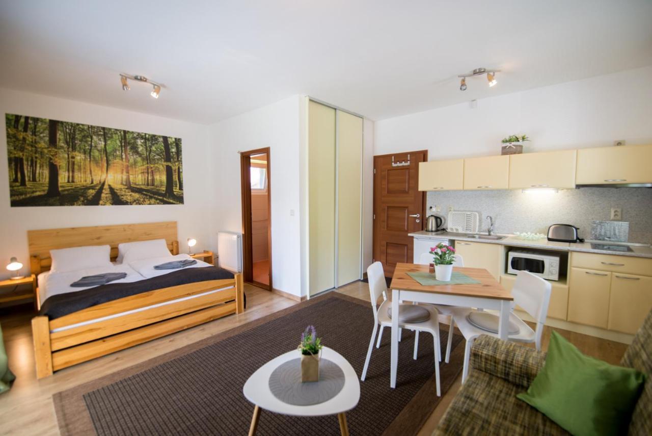Apartmany Lipka Pavcina Lehota  Exterior photo