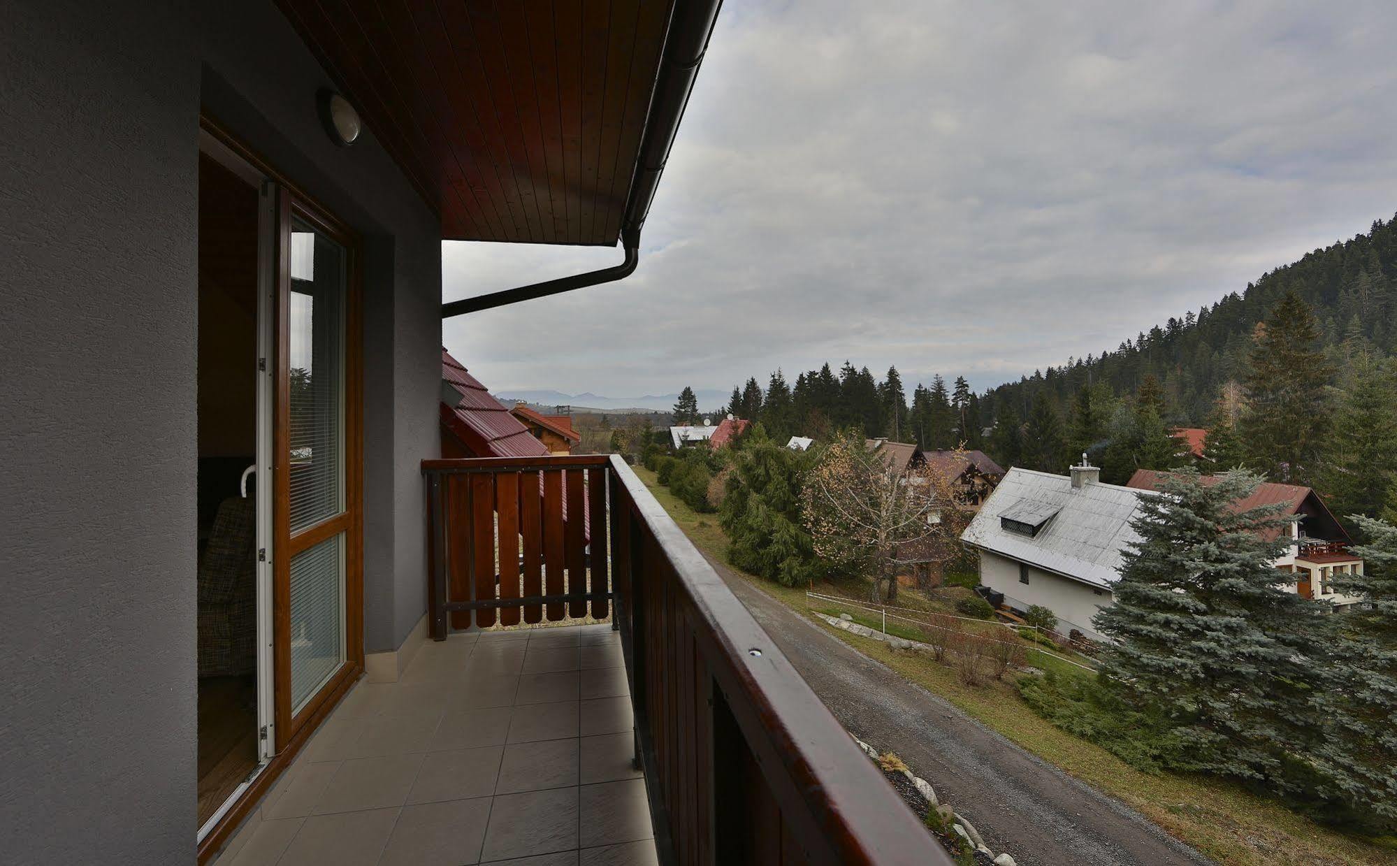 Apartmany Lipka Pavcina Lehota  Exterior photo